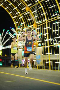 BIB: 40475
                            <button type="button" onclick="openModal(22808352)" class="btn btn-primary btn-sm float-right btn-popup" data-toggle="modal" data-target=".modal-high-quality">
                        <i class="fas fa-shopping-cart"></i> Add to Cart
                    </button>
                                            <button type="button" onclick="isThisMe(22808352, true)" class="btn btn-success btn-sm float-right btn-popup btn-isme hidden" data-toggle="tooltip" data-placement="bottom" title="นี่คือรูปของคุณใช่ไหม คลิกที่นี่เพื่อเอาเข้าอัลบั้ม">
                        <i class="fas fa-plus"></i> Add to album
                    </button>
                    <button type="button" onclick="isThisMe(22808352, false)" class="btn btn-warning btn-sm float-right btn-popup btn-isnotme hidden">
                        <i class="fas fa-ban"></i> Remove from album
                    </button>